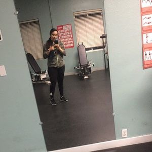 Meet your Posher, Rochelle